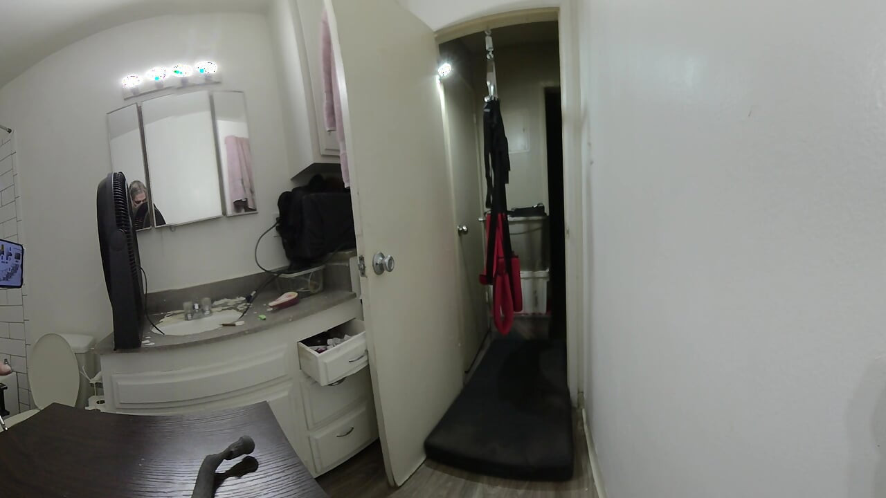 リジー・ヤム SD 2025年12月 術後の舞台裏 シモーレがブランコで自慰 #3