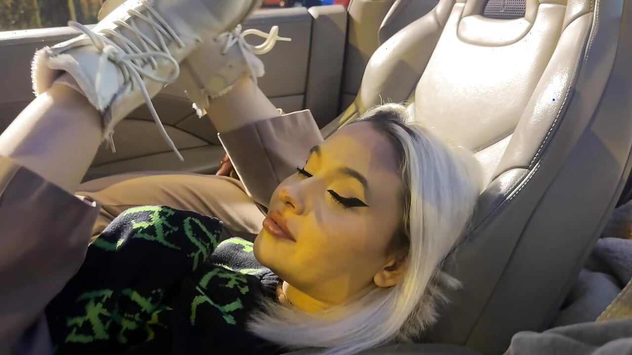 A Street Slut Gave Herself Away for Free