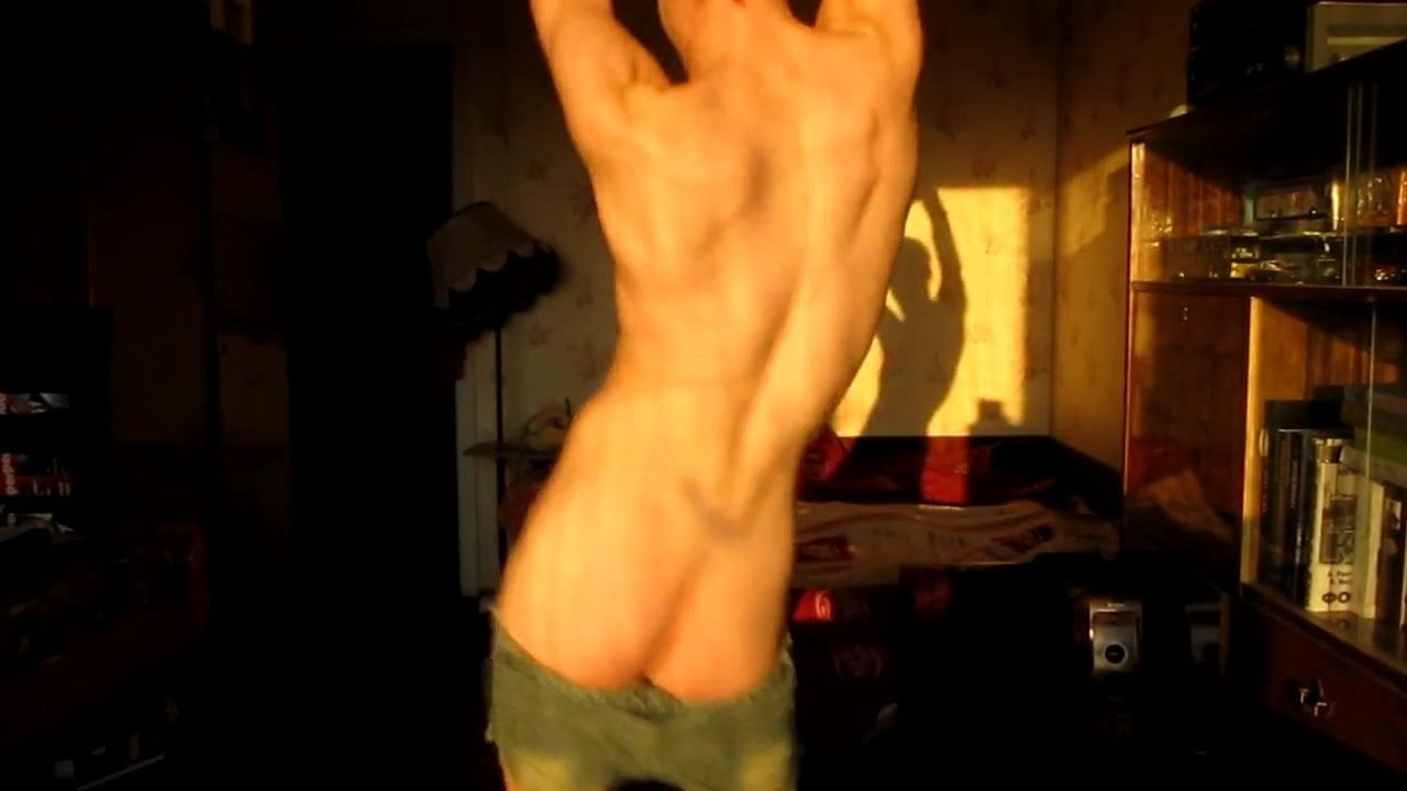 TWINK IS ALWAYS HUNGRY FOR RAW COCK