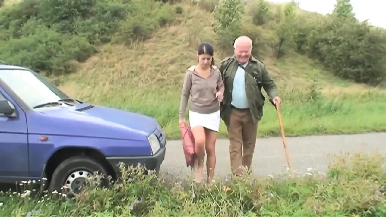 An old pig comes to rescue a young girl with a broken down car
