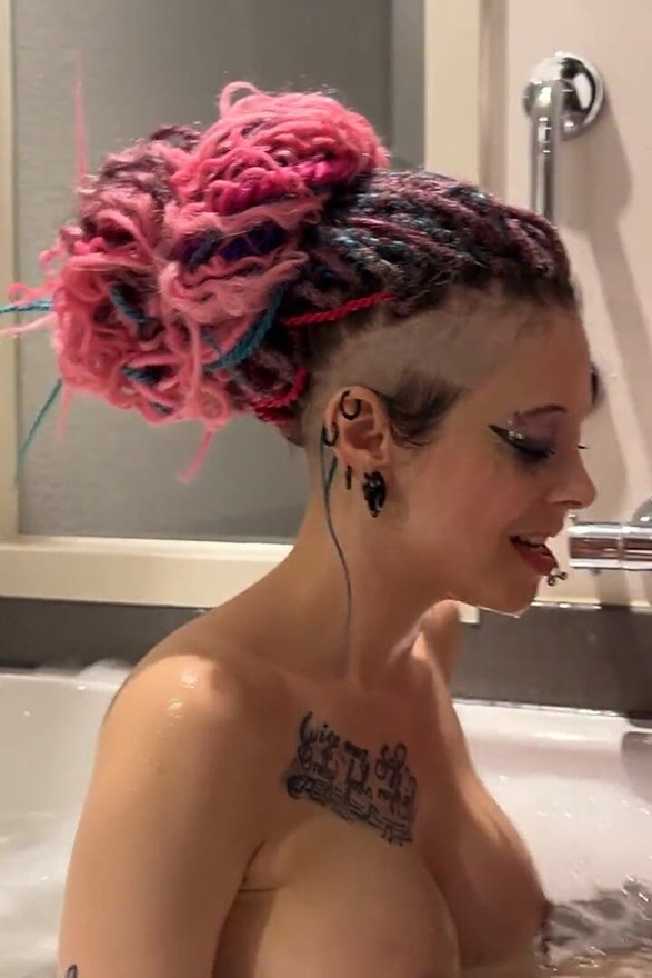 Uma dominatrix e sua escrava