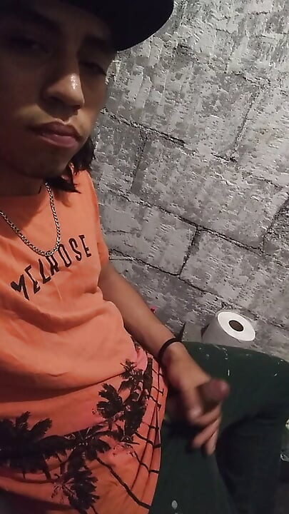 Questo ragazzo lussurioso che vuole fare sesso