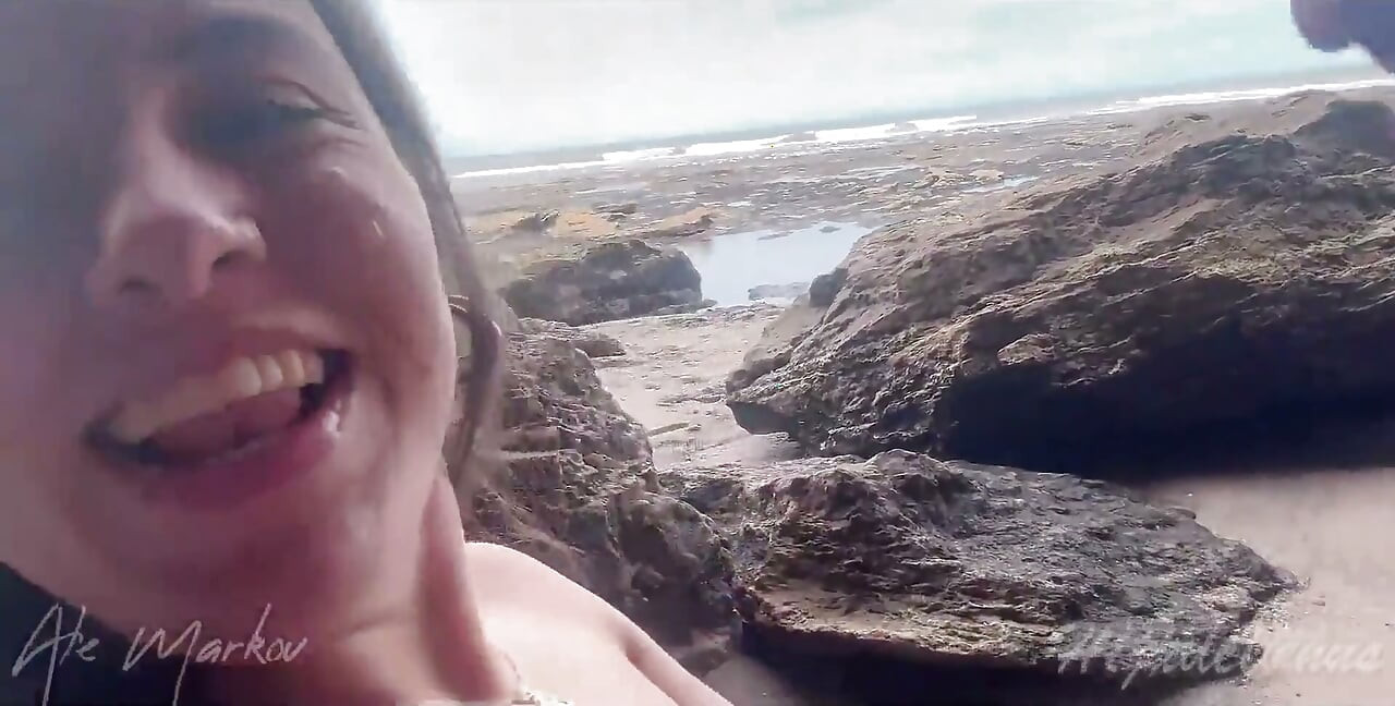 I Meet a Nymphomaniac on the Beach and She Makes Me Cum Twice