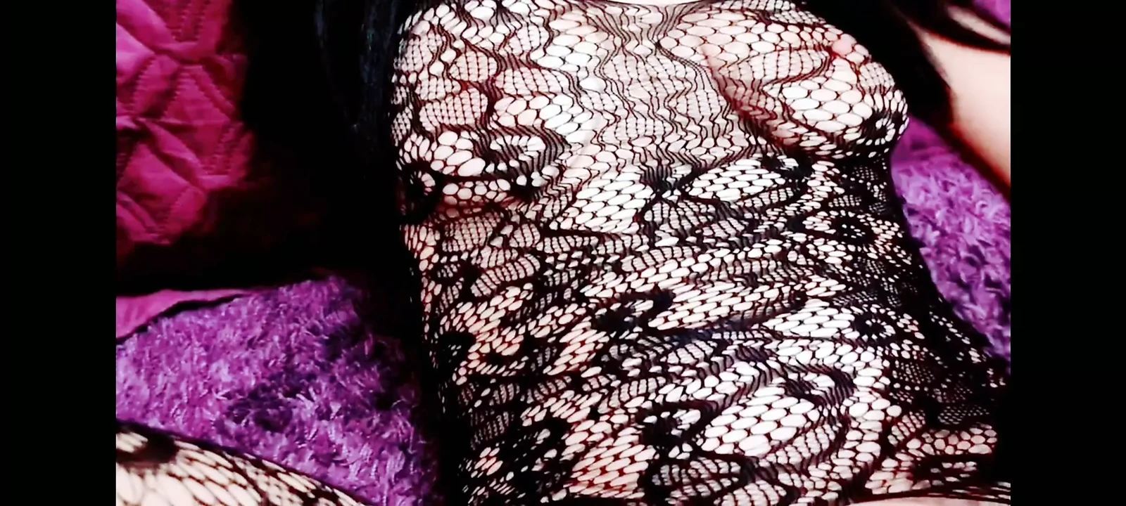 Milf close up masturbation