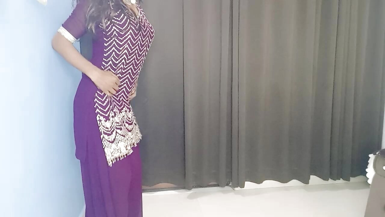 Hot Indian dress wearing lehnga and tit bra panty and