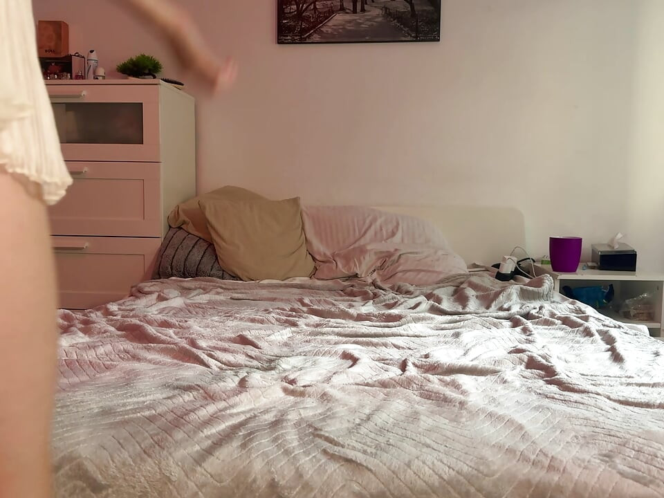 10 minutes of pure 🥰 Loud moaning & wet fingers in my cleft