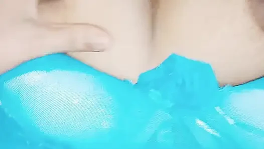 Istri semok india nggak nyangka suaminya pulang ke rumah. Video lengkap ngentot habis-habisan