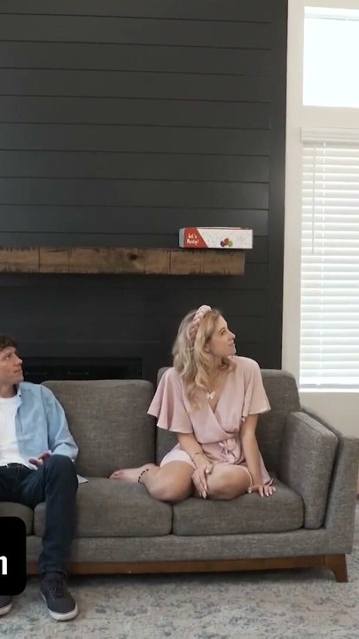 River lynn üvey babasının önünde sessiz kalmaya çalışırken amını parçalatıyor - teamskeet | Klip 1