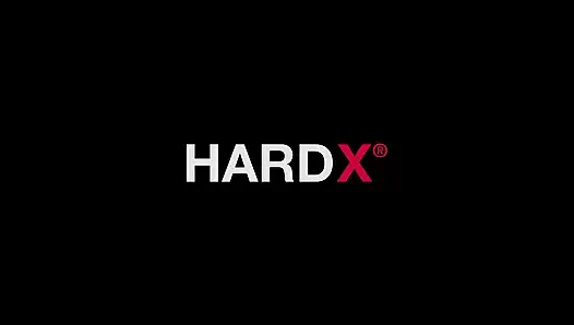 HardX - большие натуральные сиськи Skylar Vox трахнули и поклонялись