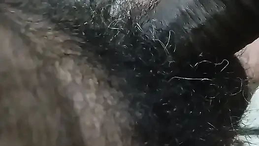 Land Ko Chusa Kar Malish Korte