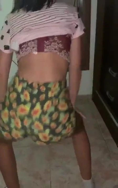 Safada da Minha Prima Rebolando