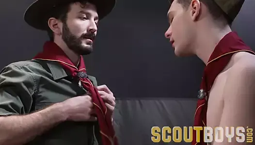 ScoutBoys - Hung hairy scoutmaster barebacks cute smooth twink in tent
