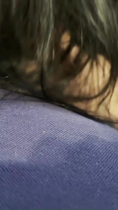 Милфикала - Много сперма върху кафяво кожено пухено яке с качулка