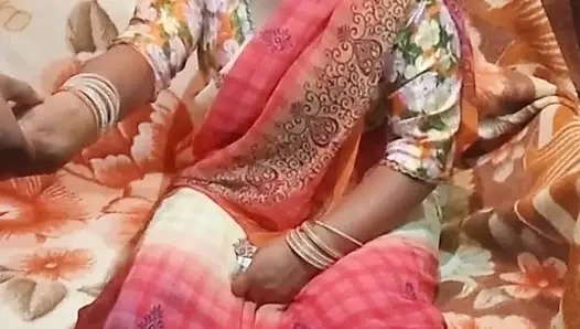 Ev hizmetçisi hızlı gece deneyimi istiyor