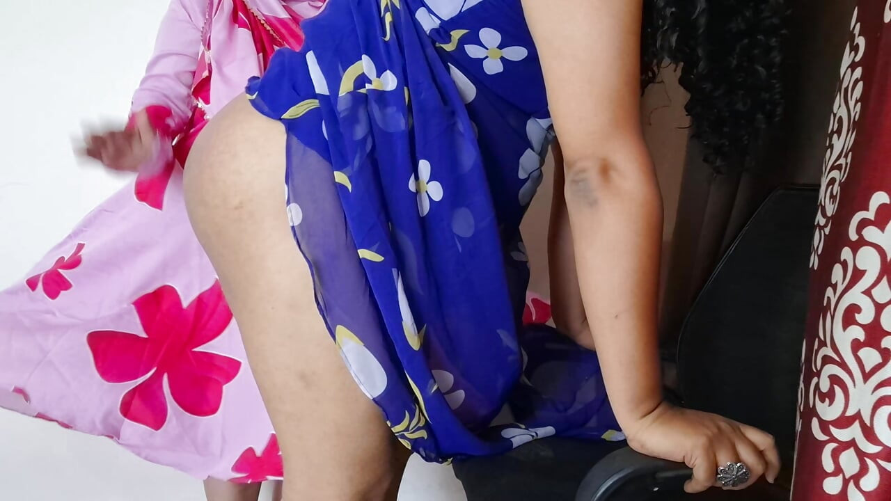 Indijska dupla nevolja Khadija je fan koji želi da se upozna