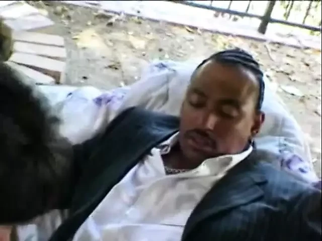 Hot black beauty gets smashed from the rear while giving head