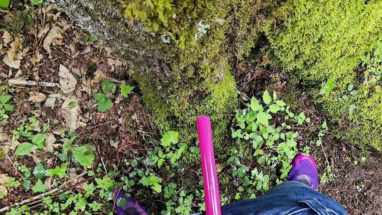 Tree Piss with Female Urination Device
