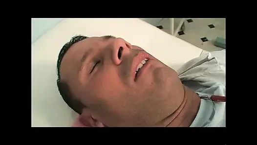 Dokter tepercaya ibu