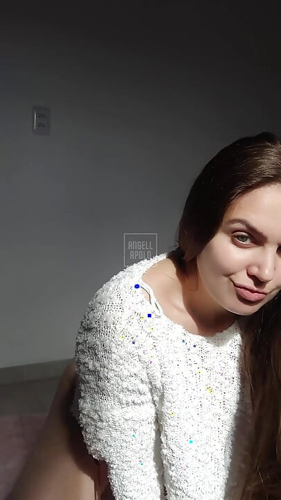 JOI - Velika plavuša izaziva te da ne svršiš gledajući ovo vođeno drkanje