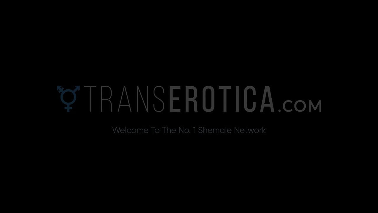 TRANSEROTICA - Δεσμώτης Natalie Mars κόκορας και ρώγες με κυρίαρχο τον Dee Williams