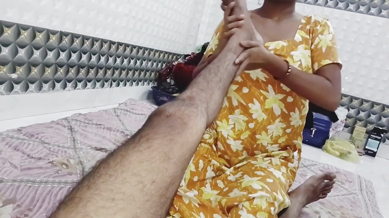 Bini India Berpakaian Kuning Seks ghairah & blowjob - buatan sendiri