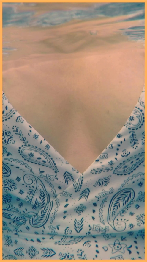 Wife flashes her tits in the hotel pool.