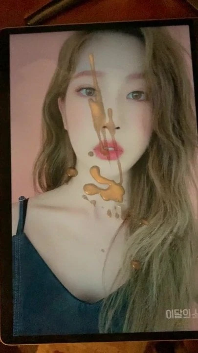 LOONA Kim Lip Cum Tribute