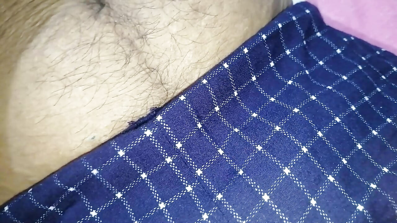 יופי אסייתי עירום מלא שדיים שעירים טיז איטי לפני סקס