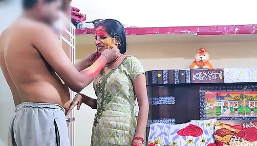 Gar aai Pados ki bhabhi ke sath holi kelte samay chudai kar diya in Hindi Audio