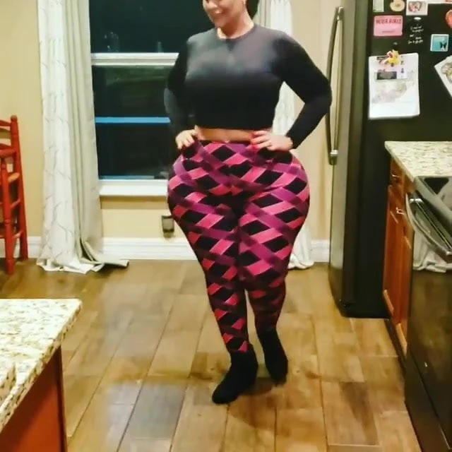 Wide hip bbw big booty pawg milf