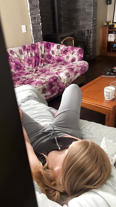 Step Sis Lets You Watch Her Play with Herself