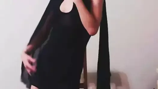 Dança erótica perfeita de uma loira sexy