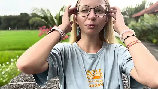 How an AI girlfriend can help you (or break you)