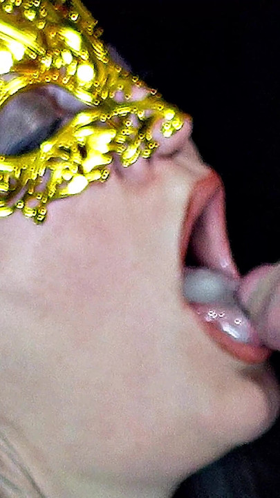 هاوية ميلف ابتلعت أكبر حمولة من المني (سميكة وأبيض) على الإطلاق - ميلي فوكس | مقطع 2