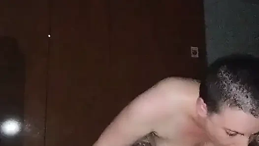 Aku makan mentimunnya dan dia menempatkanku dalam 3 posisi