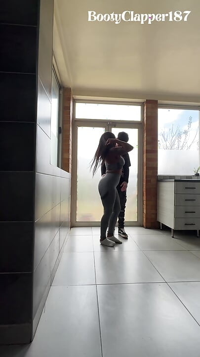 Black Girl Gets Facefucked and Pounded by White Bull