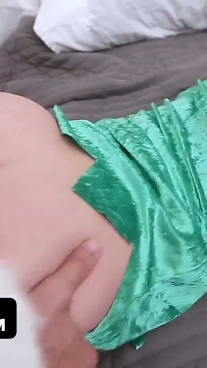 TeamSkeet - Elf Kostümü İçindeki Zayıf Genç Kızın Darık Amına Kalın Yarrak Sokuluyor | Bölüm 3