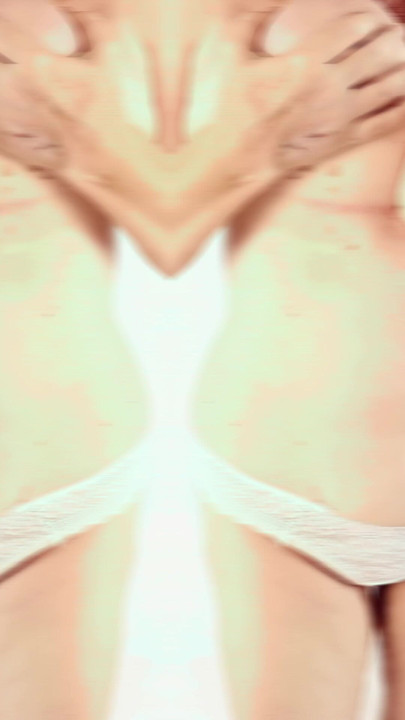 Busty dögös GILF