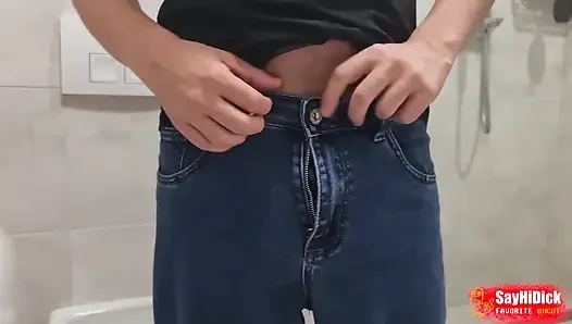 Big Thick Cock Fills a Condom with Cum