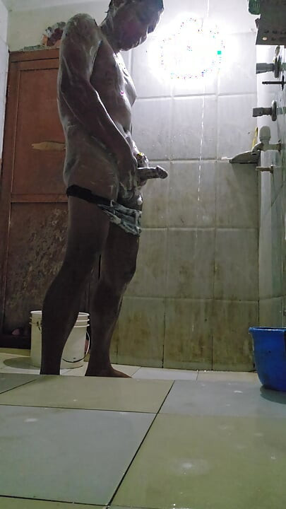 I made a video for you of me taking a shower with my big cock