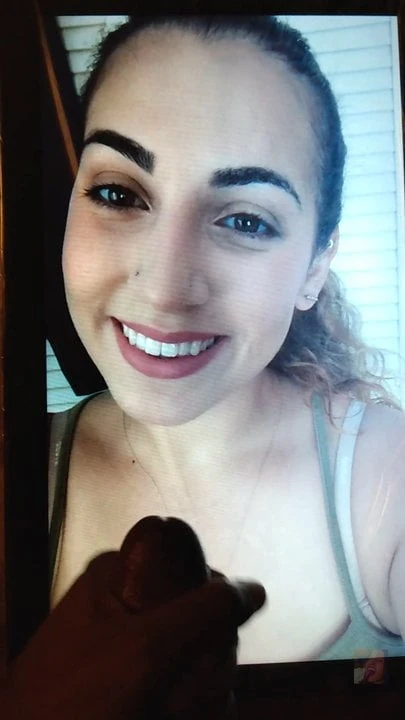 Perfect Smiling Latina (cum tribute)