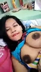 Makcik tunjuk tetek besar