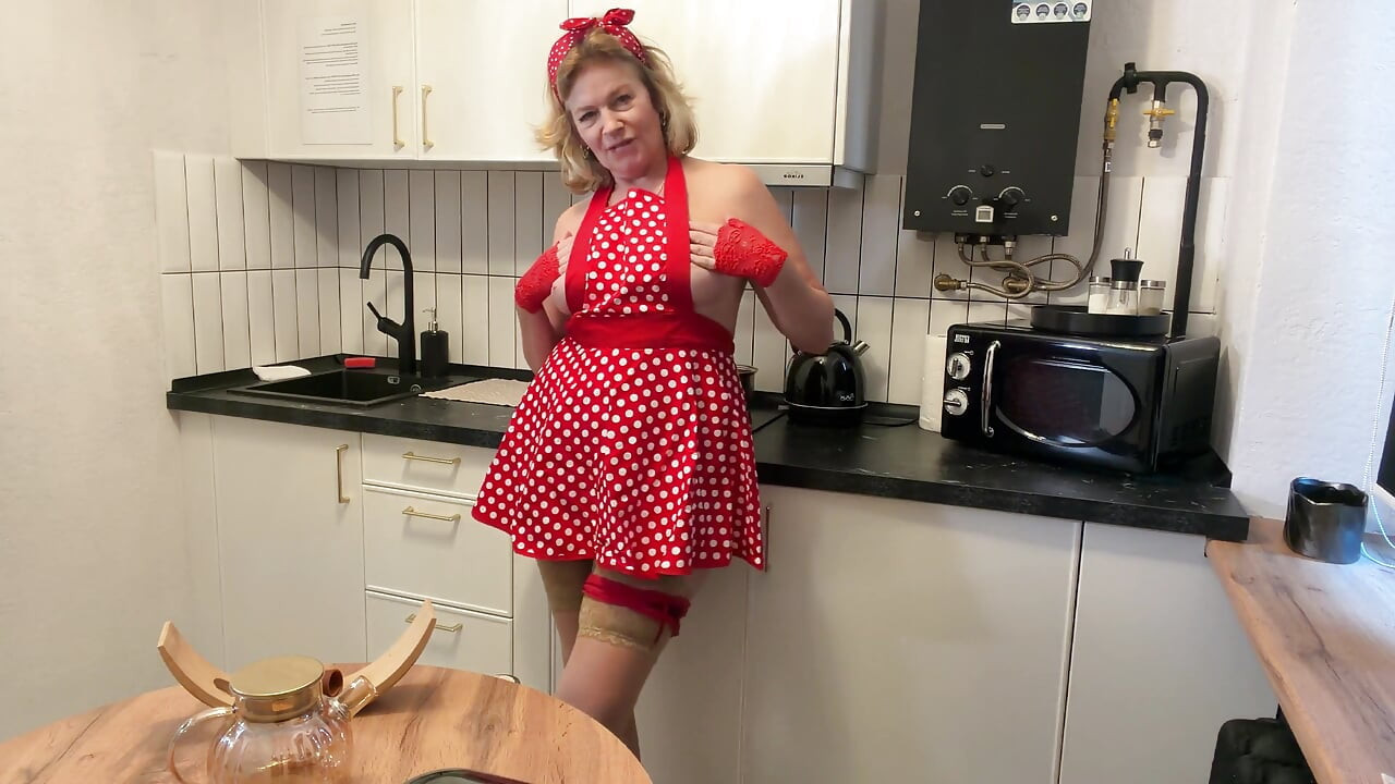 Horny Grandma Masturbates with a Cucumber in the Kitchen When Grandpa Is Not at Home