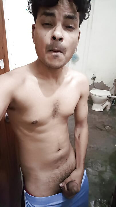 Cậu bé tuổi teen cu khít khao dễ thương
