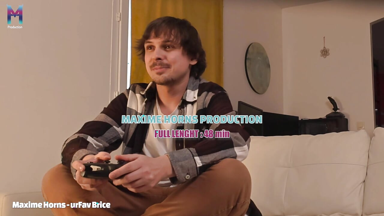 Hij kwam spelen, hij neukte me en dronk mijn sperma op