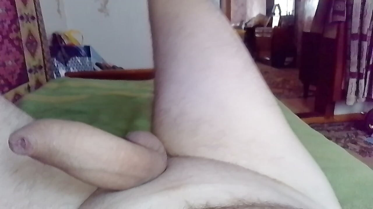 Ontem eu tive uma bela ereção de pau duro. Gozei.