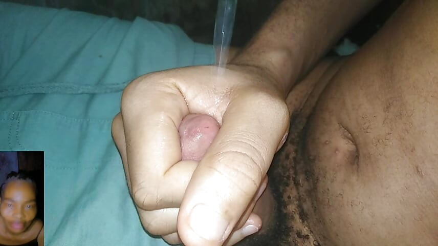 Masturbieren mit meiner freundin bei einem videoanruf