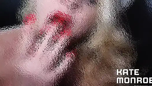 Üvey anne Kate Monroe arabada üvey oğlu tarafından yalanıyor ve dölleniyor!