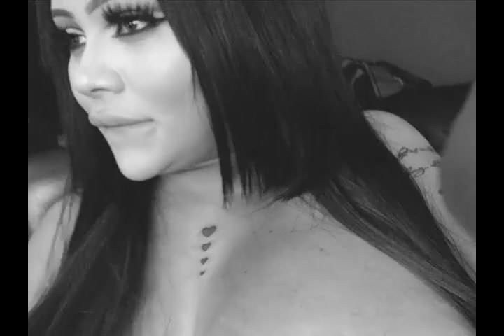 Boooty Star showing that pussy is black and white