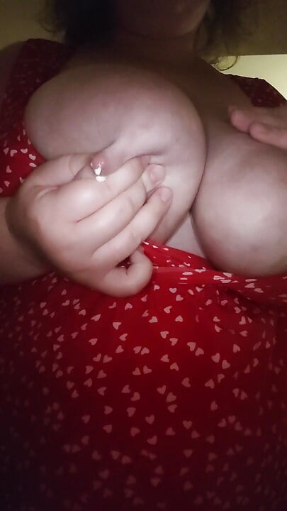 Milky saggy MILF tits